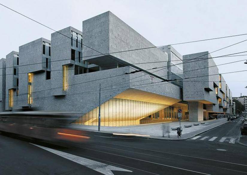 How to enroll in Bocconi University in Milan?
